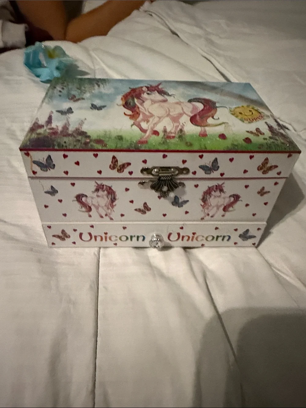 Unbranded White Unicorn Jewelry Box with Pink and Rainbow Accents